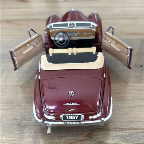 Mercedes-Benz 300 Sc - Picture 3 of 16